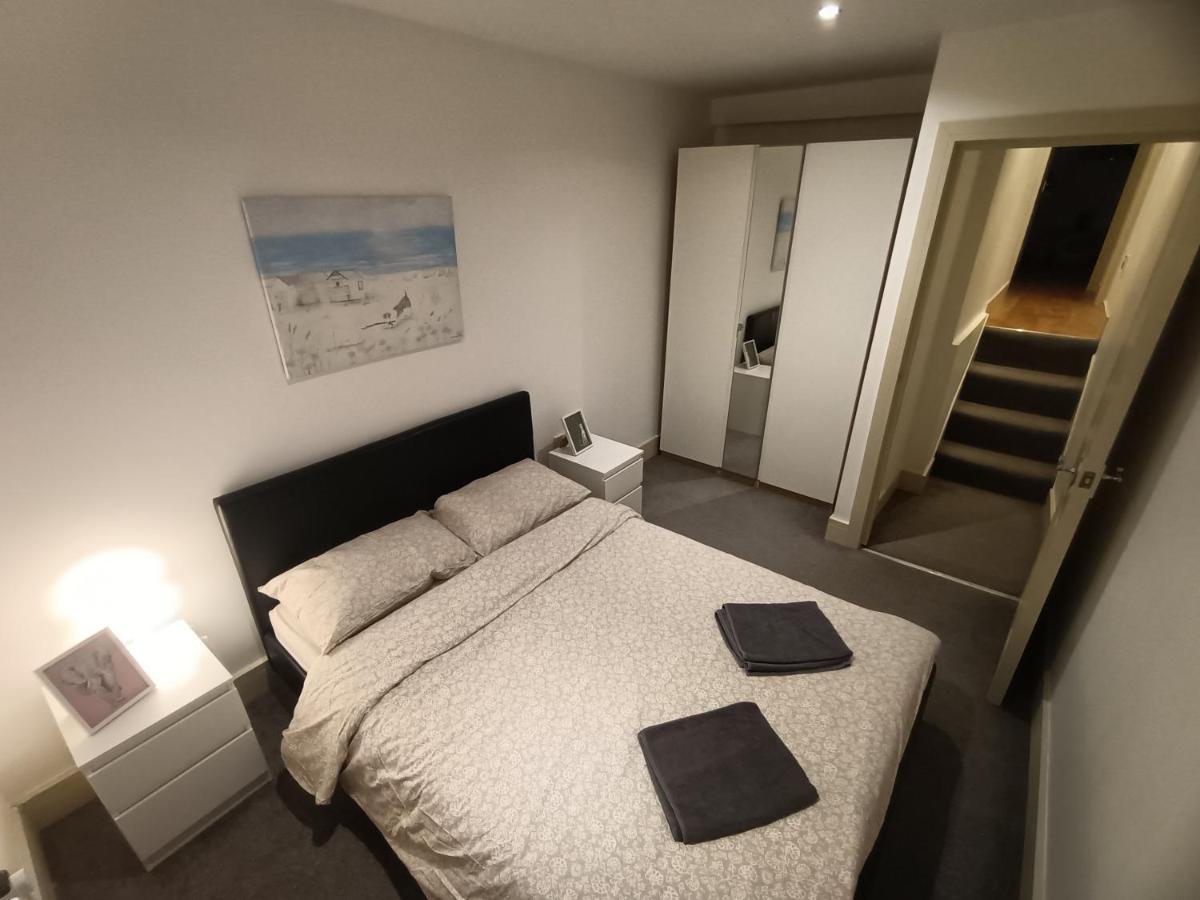 Lovely 2 Bedroom Serviced Apartment In Londres Exterior foto